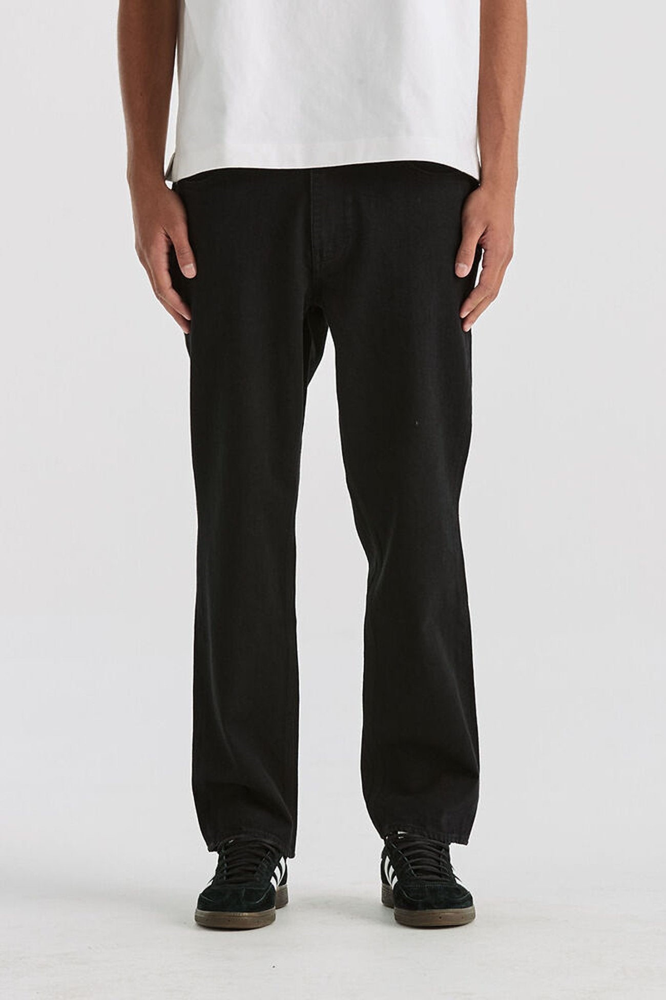 L-Three-Jean-New-Black-fjpg